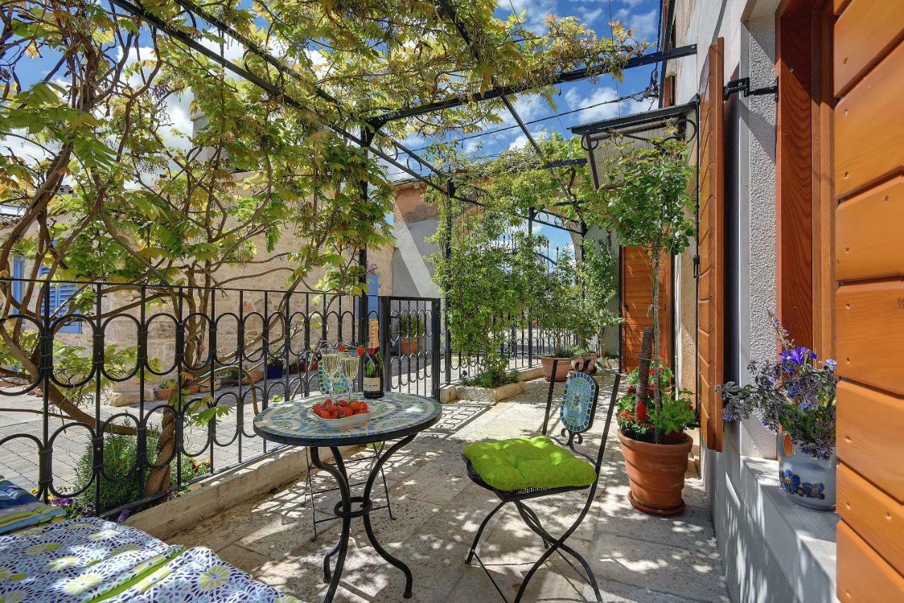 Palazzo 1812 Krnica Exterior foto